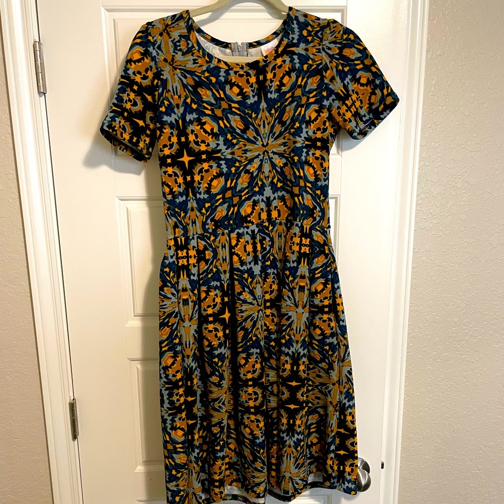 LuLaRoe Amelia dress.